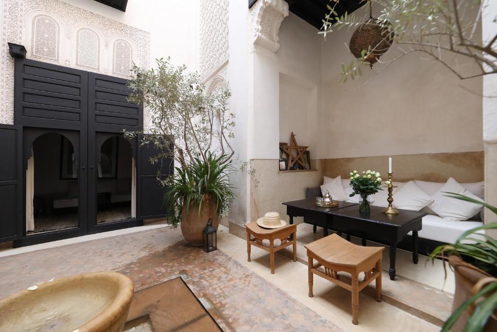 Riad Azzouna 13 riad Marrakech Tensift Haouz Marrakech 17