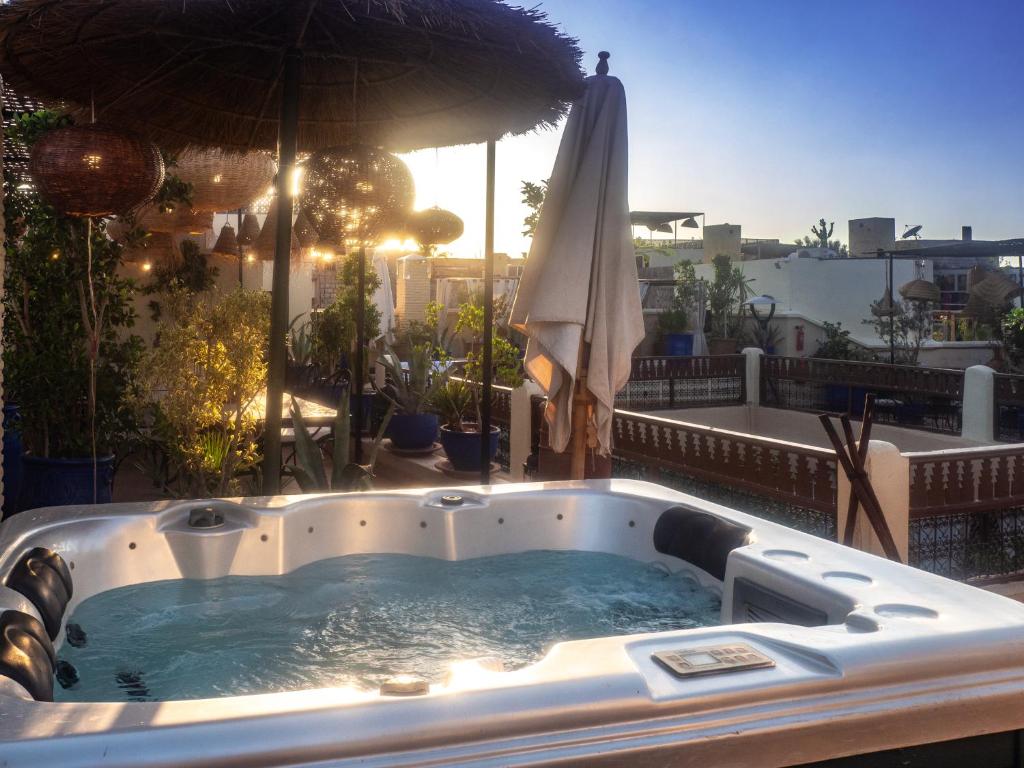 Riad Dar El Medina Heated Swimming pool jacuzzi Spa riad Marrakech Tensift Haouz Marrakech 1