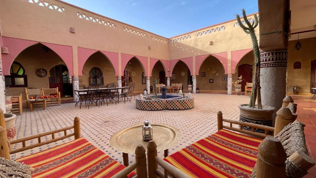 Riad Dar Poublanc riad Region non trouvee Merzouga 2