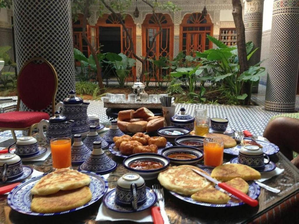 Riad Les Chrifis Navette Aeroport 24 sur 24 riad Fes Boulemane Fes 1