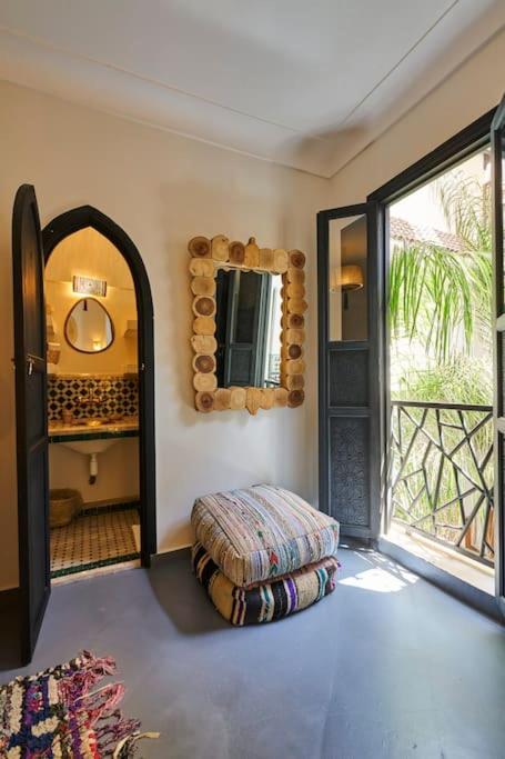 Riad Miloud en exclusivite 10 P au coeur de la Medina riad Marrakech Tensift Haouz Marrakech 10